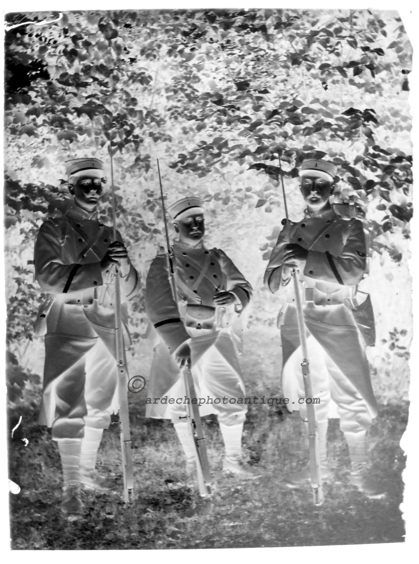 Guerre 1914-1918.Gloire au 1er Bataillon de Chasseur.Prise du 1er Drapeau au 132 éme Régiment d'Infanterie Prussienne 1914 St Blaise 1er Bton.Plaque de verre négative 13x18cm , Photo image négatif sur verre 1914 N°5.