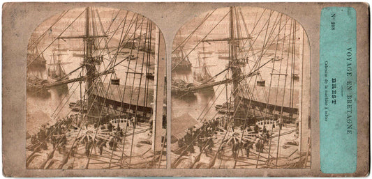 Brest, Cabestan de la machine à mâter, Finistère. "Voyage en Bretagne" Photo Stereo.Furne fils et H.Tournier, 57 rue de Seine, Paris 1857.N°108.Animée de personnages et de bâteaux.