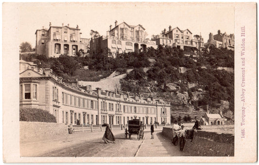 Cdv Torquay.F.Bedford.Royaume-uni.Abbey Crescent and Waldon Hill.Format photo carte de visite 6,4x10,2cm.1872.