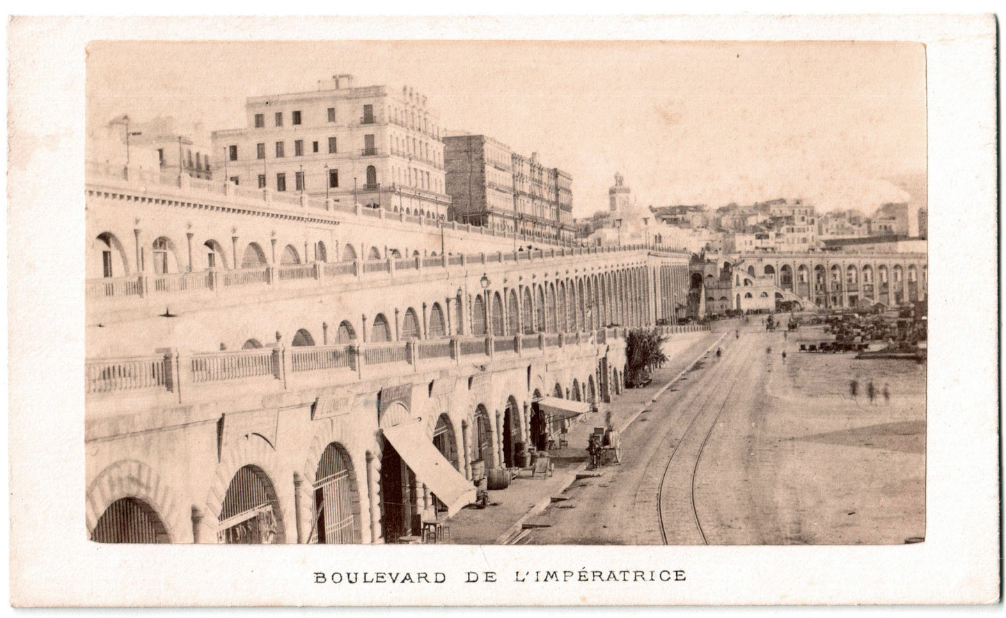 Cdv Algérie.Alger."Boulevard de l'Impératrice". Photographe Claude Portier. Format photo carte de visite 6,3x10,5cm.1870.