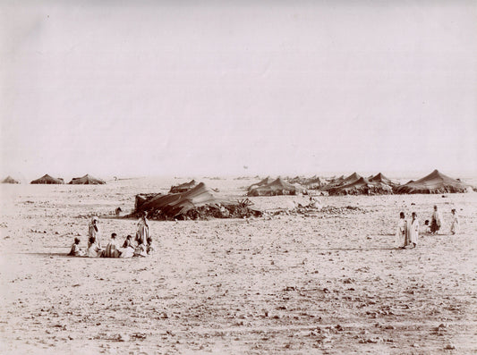 Algérie. Désert.Un Douar près de Biskra.Photo 22,5x 28,4cm. 1890.Campement de Nomades