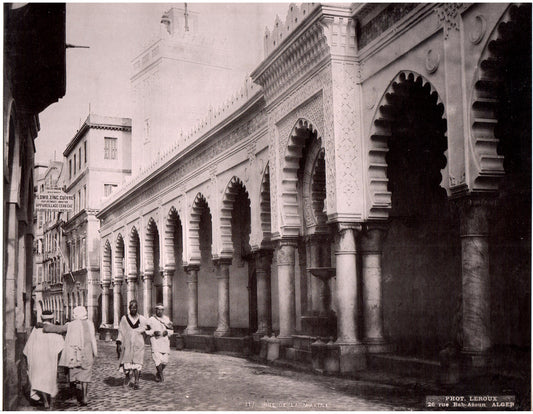 Leroux.Alger.Algérie.Alger Rue de la Marine.Photo mécanique de format 22x27,5cm.Photo LEROUX, 26 rue Bab-Azoum à Alger.1890.
