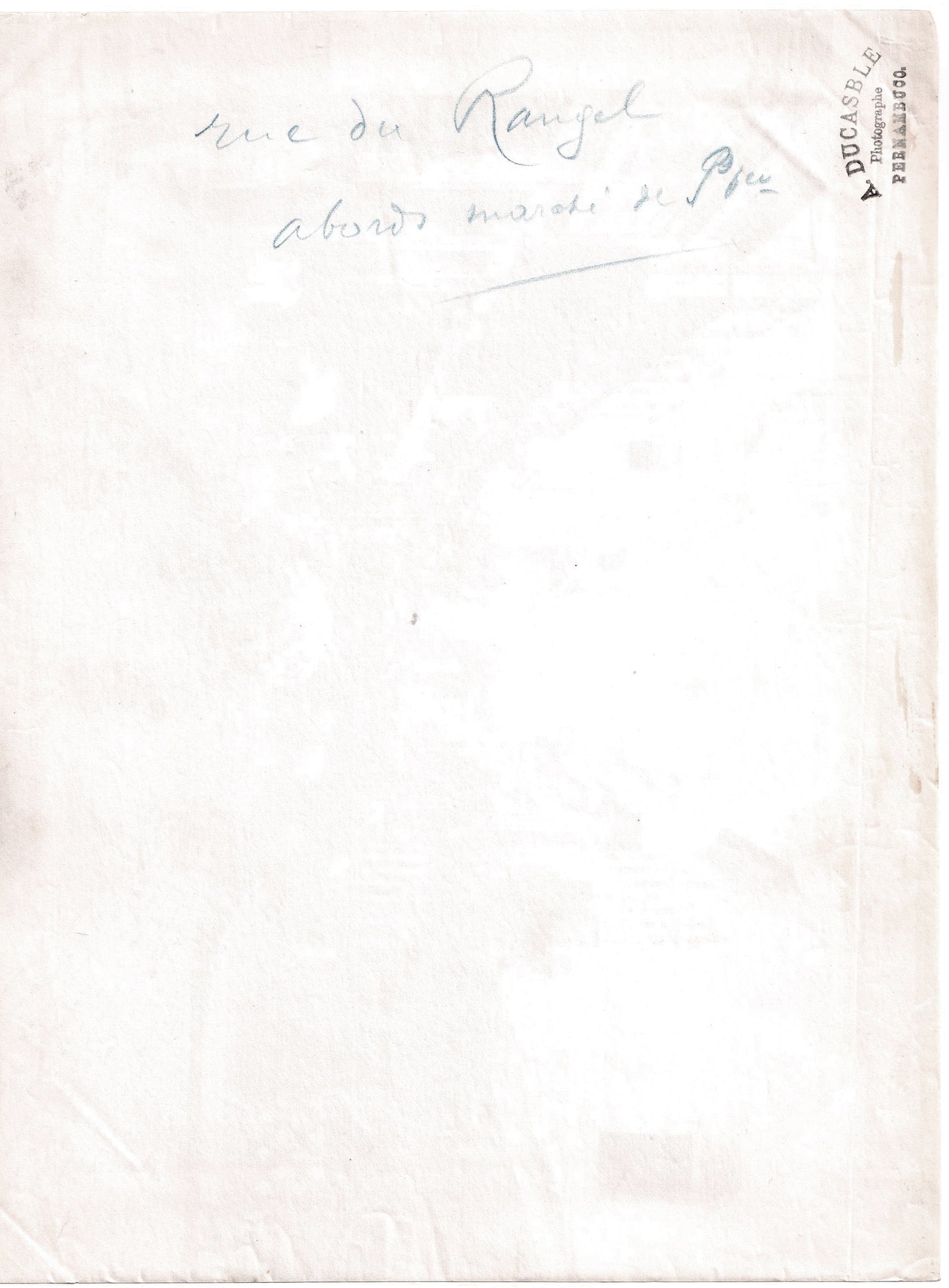Brésil.Brasil.Pernambuco.Alfredo Ducasble 1880."Rue du Rangel, abords du marché" Photo Albuminée originale.Format photo 18,2cm x 25,2cm.