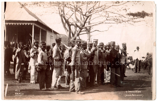 Haïti.Port au Prince.Armée Haïtienne"L'Inspection"Photographe F.Didier.Photo 11,3 x 17,7cm. Année 1904
