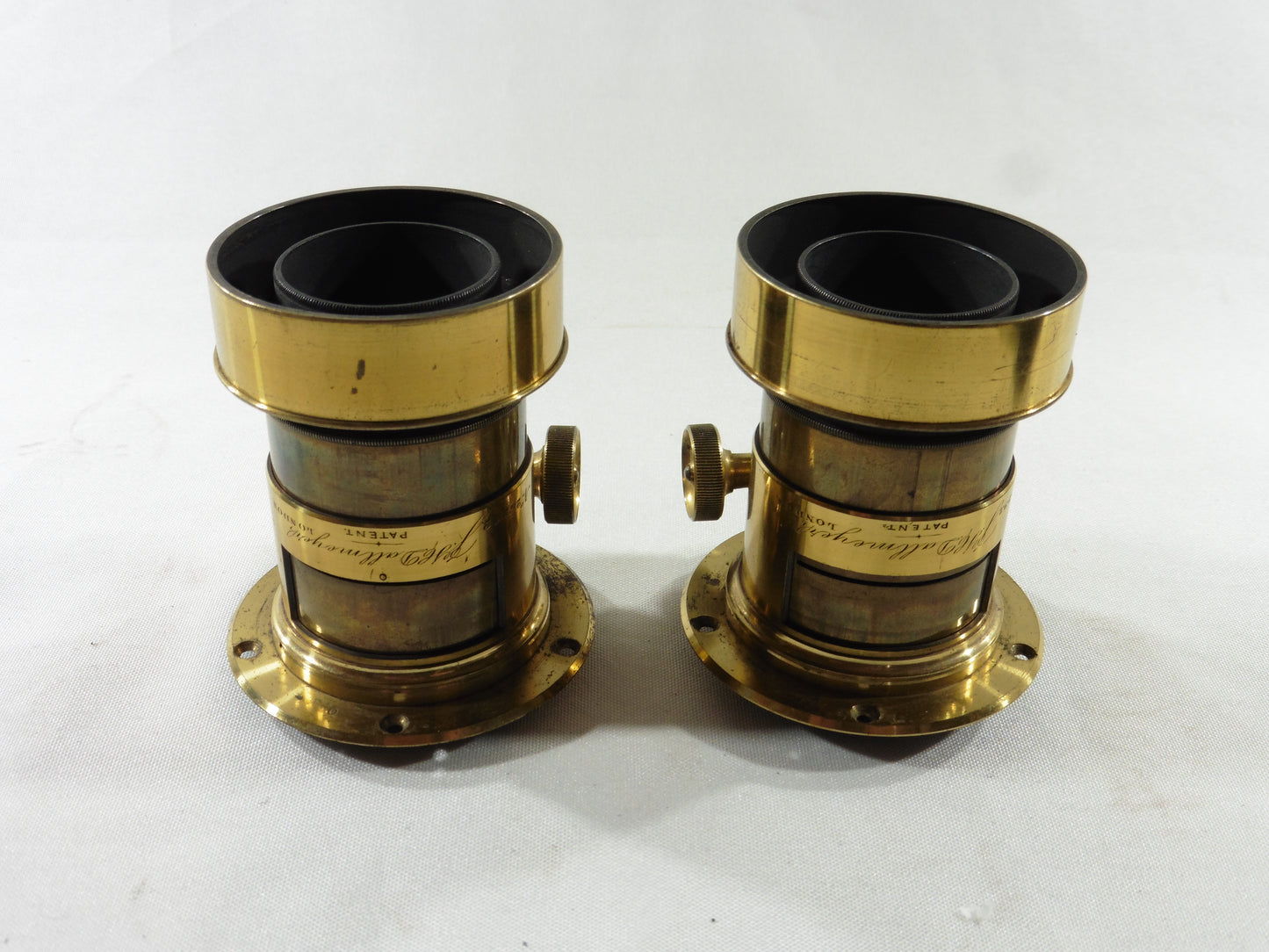 J.H. Dallmeyer.150mm F=5.Rare paire d'objectifs en laiton, pair of antique stereo camera lenses,brass photo lenses with original case and accessories.