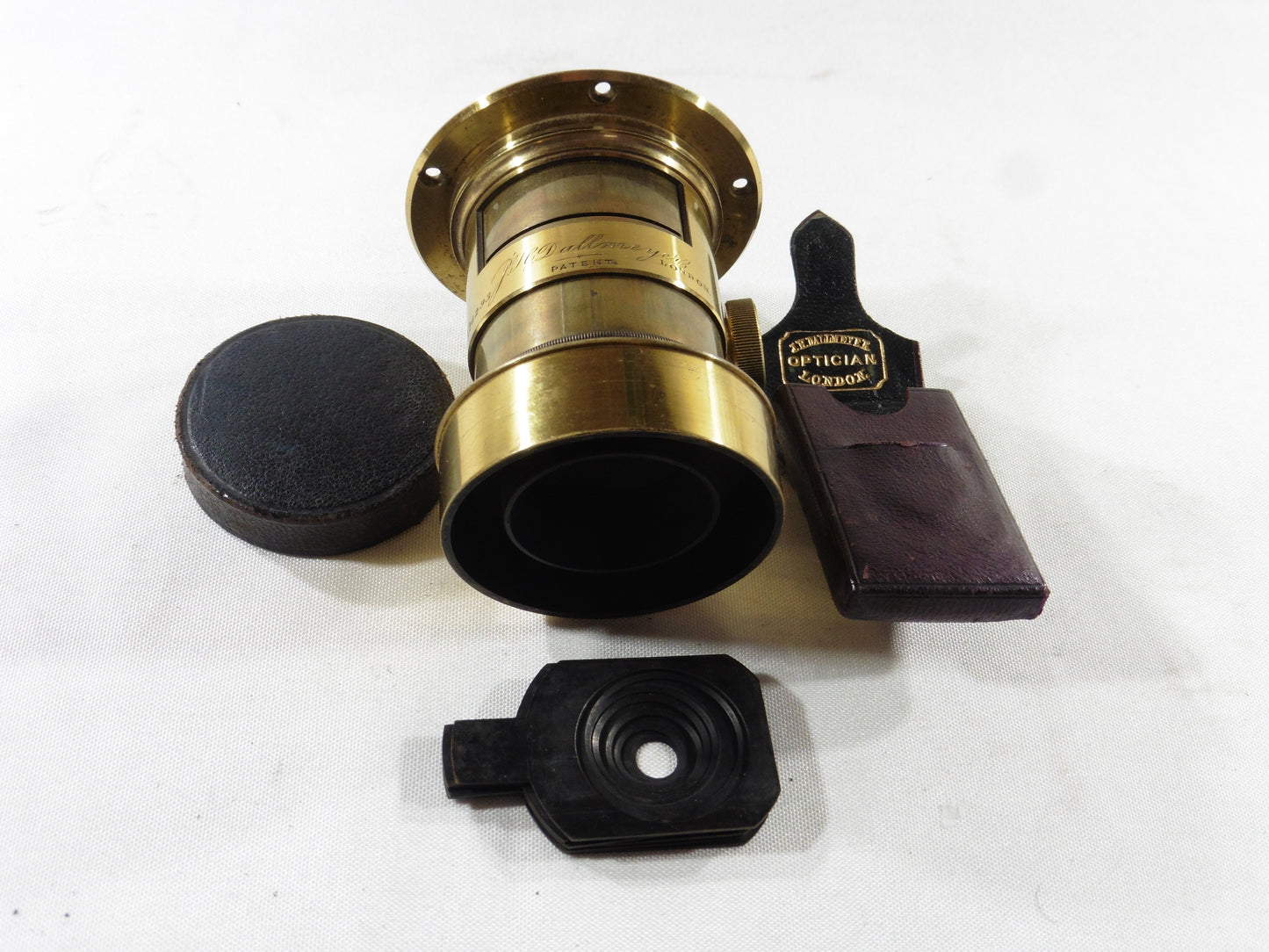 J.H. Dallmeyer.150mm F=5.Rare paire d'objectifs en laiton, pair of antique stereo camera lenses,brass photo lenses with original case and accessories.