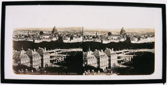 Paris.Le Jardin du Luxembourg et le Val de Grace à vol d'oiseau.Plaque de verre Stéréoscopique Positive 8,5x17cm.Circa 1860.Vintage photo sur verre.France.