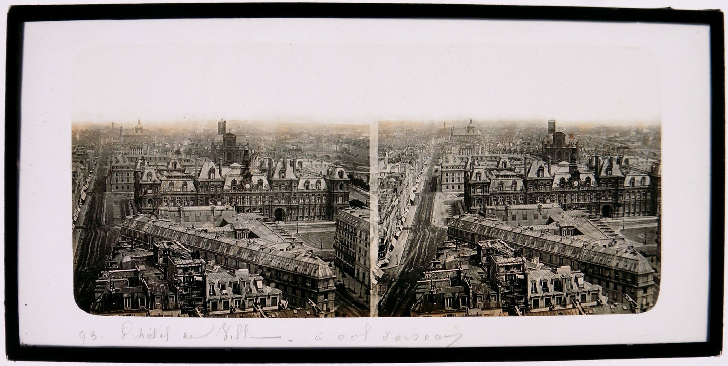 Paris.L'hôtel de ville à vol d'oiseau.Plaque de verre Stéréoscopique Positive 8,5x17cm.Circa 1860.Vintage photo sur verre.
