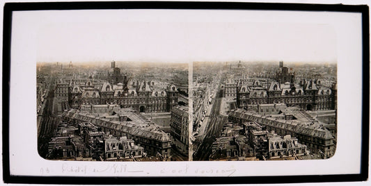 Paris.L'hôtel de ville à vol d'oiseau.Plaque de verre Stéréoscopique Positive 8,5x17cm.Circa 1860.Vintage photo sur verre.