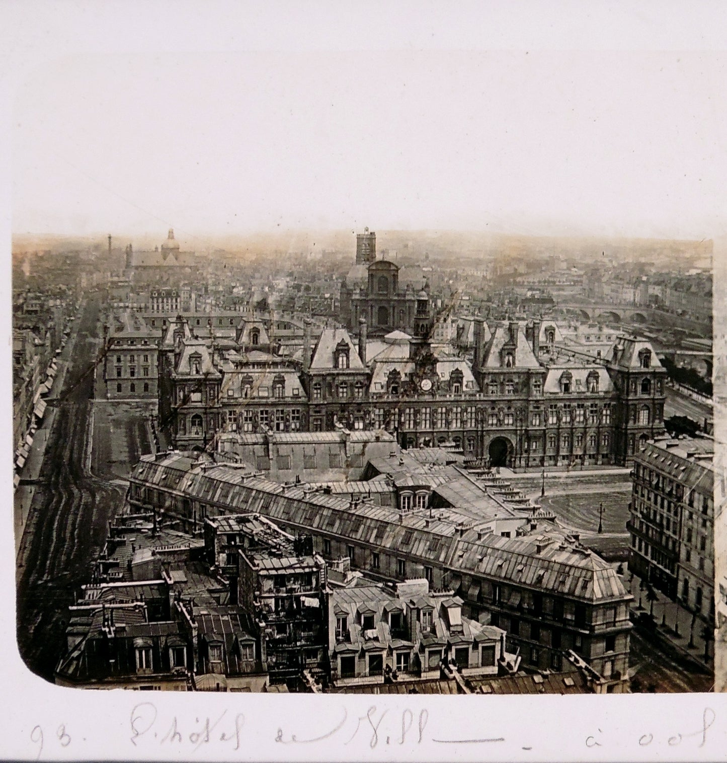 Paris.L'hôtel de ville à vol d'oiseau.Plaque de verre Stéréoscopique Positive 8,5x17cm.Circa 1860.Vintage photo sur verre.